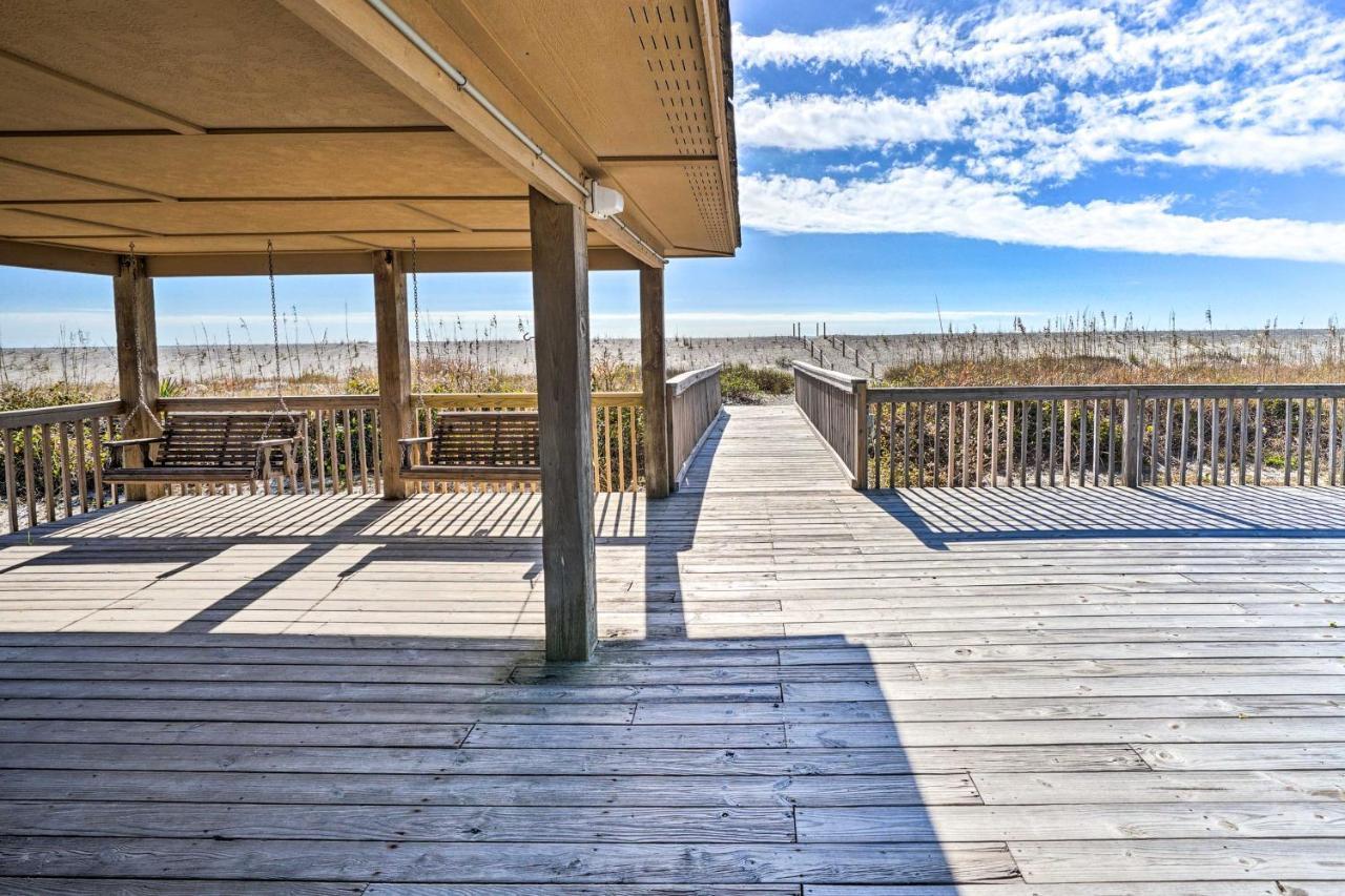 Oak Island Beachfront Condo With Community Pool Dış mekan fotoğraf